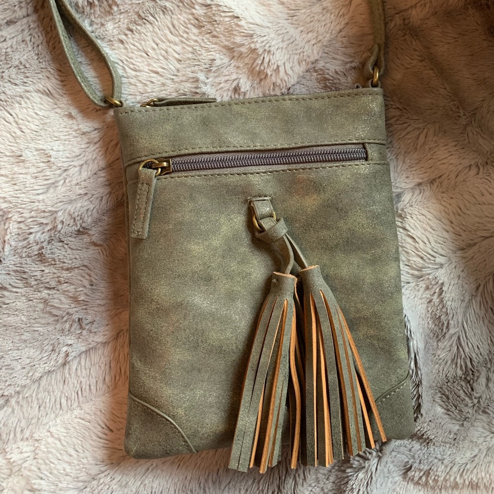 light green cross body bag